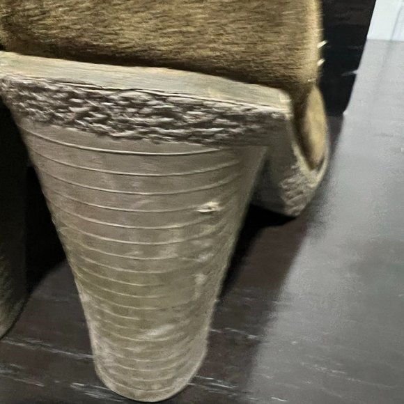 Envy Hello Lace up Suede two tone sweater collar Olive Bootie - Size 7.5 - Picture 11 of 12